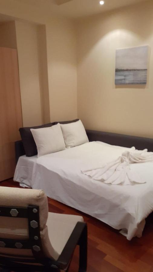 Appartement Centrally Located Studio In Athens! Extérieur photo
