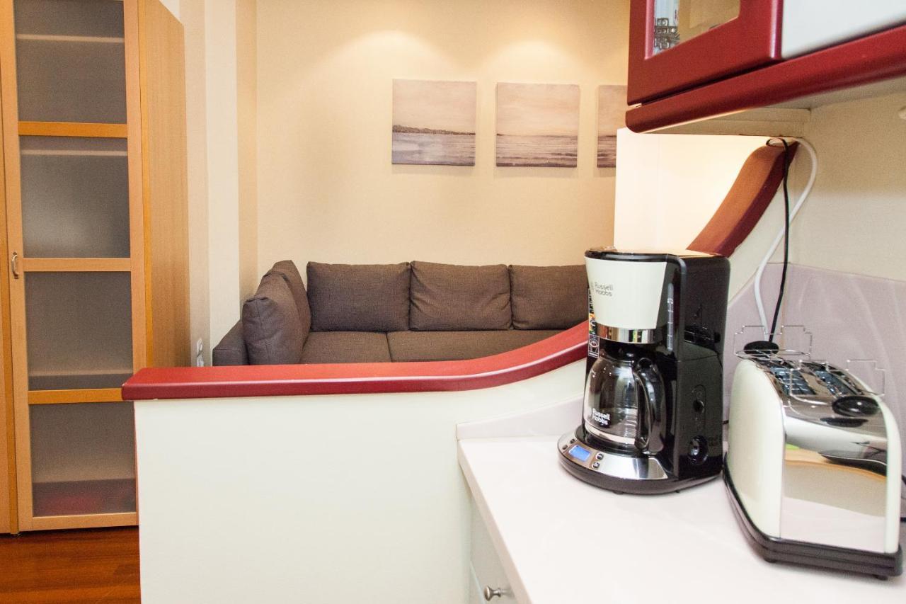 Appartement Centrally Located Studio In Athens! Extérieur photo