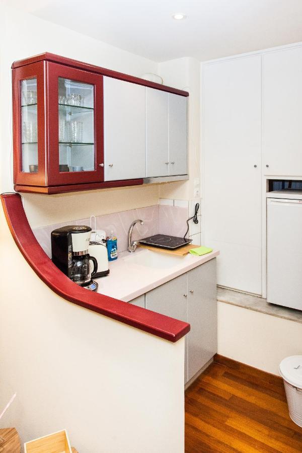 Appartement Centrally Located Studio In Athens! Extérieur photo